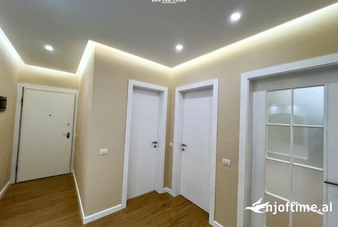 Shtepi me qera Apartament ne Tirane, 1+1, Mobilimi E mobiluar, Pagesa 750  Euro.