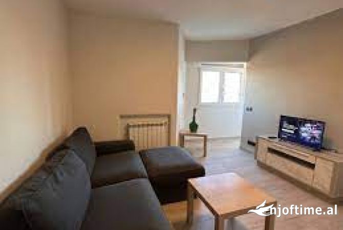Shtepi me qera 1+1 ne Tirane - 520 Euro
