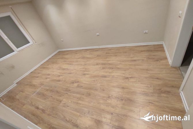 Zyre Me Qera 2+1 Tek Rruga E Dibres (ID BZ2243) Tirane.