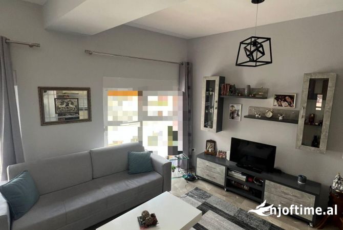 Shtepi ne shitje 1+1 ne Tirane - 100,000 Euro