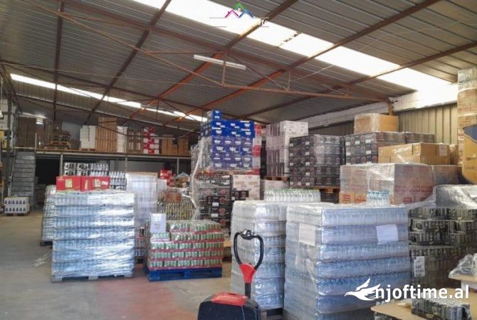 Ambient biznesi me qera 4+1 ne Tirane - 3,500 Euro