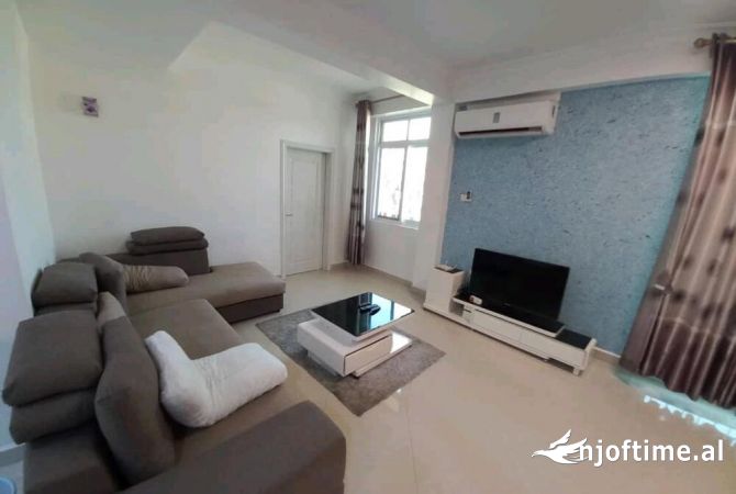 Shtepi me qera 1+1 ne Tirane - 400 Euro
