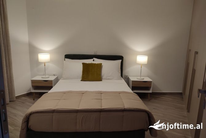 Shtepi me qera 2+1 ne Tirane - 450 Euro