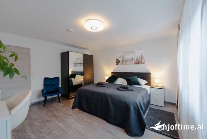 Shtepi me qera 2+1 ne Tirane - 1,100 Euro