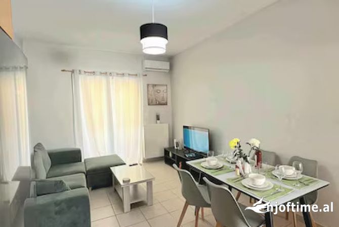 Shtepi me qera 2+1 ne Tirane - 800 Euro