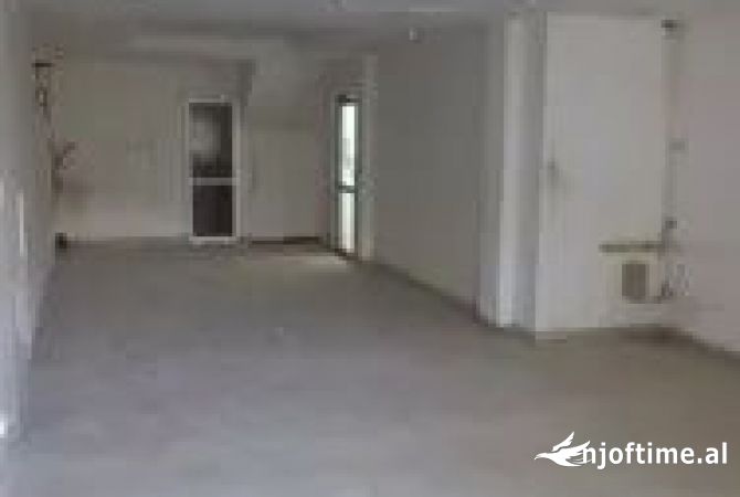 Ambient biznesi ne shitje 1+1 ne Tirane - 142,000 Euro