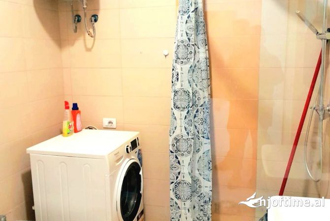 Shtepi me qera Apartament ne Tirane, 2+1, Mobilimi E mobiluar, Pagesa 680  Euro.