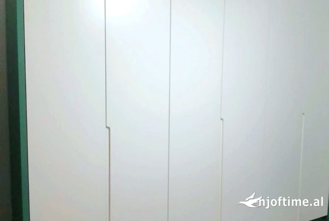 Shtepi me qera Apartament ne Tirane, 2+1, Mobilimi E mobiluar, Pagesa 680  Euro.