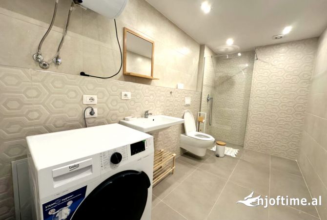 Shtepi me qera Shtepi Private ne Tirane, 2+1, Mobilimi E mobiluar, Pagesa 1,400  Euro.