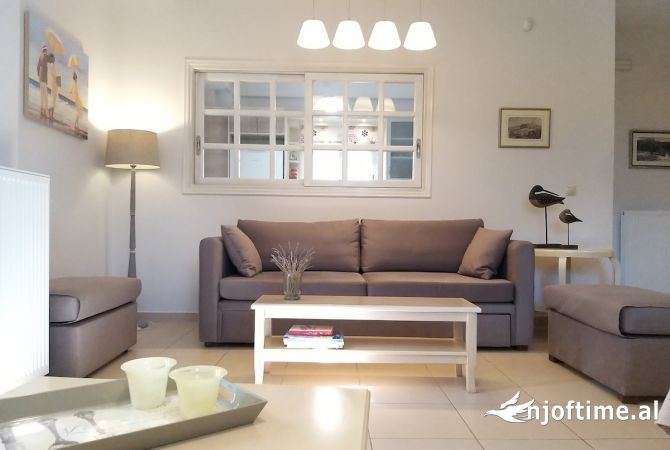 Shtepi ne shitje 1+1 ne Tirane - 150,000 Euro