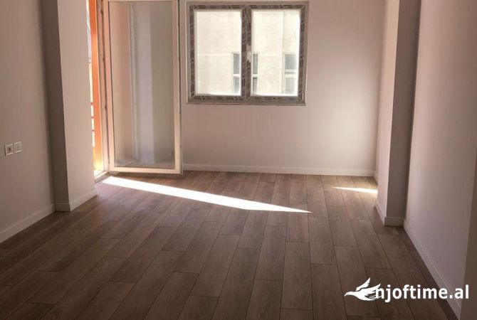 Shtepi ne shitje 1+1 ne Tirane - 125,000 Euro