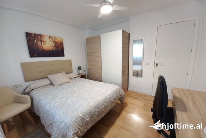 Shtepi me qera 2+1 ne Tirane - 510 Euro