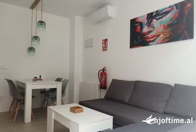 Shtepi me qera 1+1 ne Tirane - 650 Euro