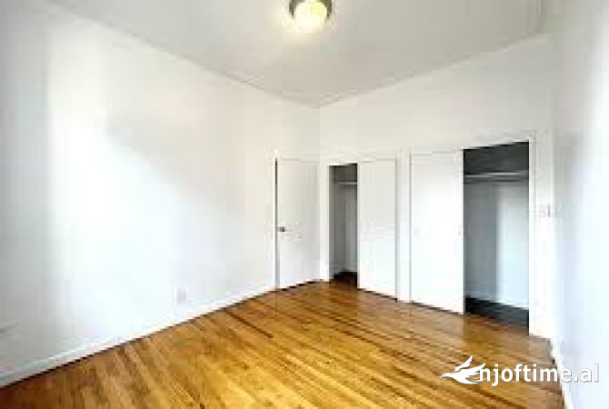 Ambient biznesi me qera 3+1 ne Tirane - 850 Euro