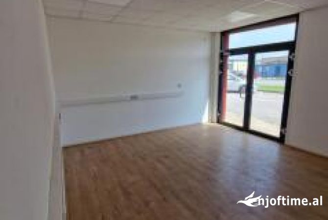 Ambient biznesi me qera 1+1 ne Tirane - 1,000 Euro