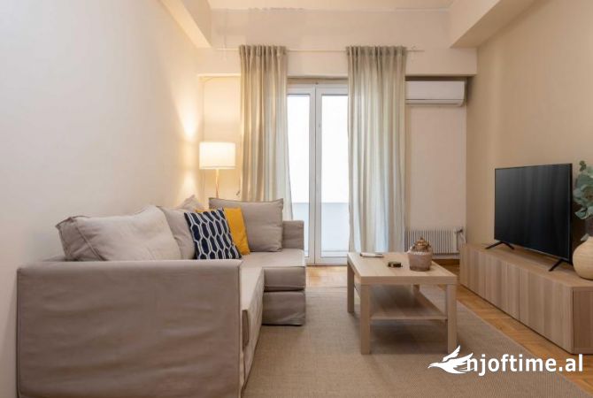 Shtepi me qera 2+1 ne Tirane - 550 Euro