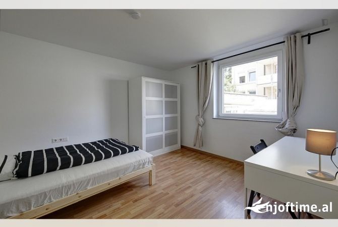 Shtepi me qera 2+1 ne Tirane - 470 Euro
