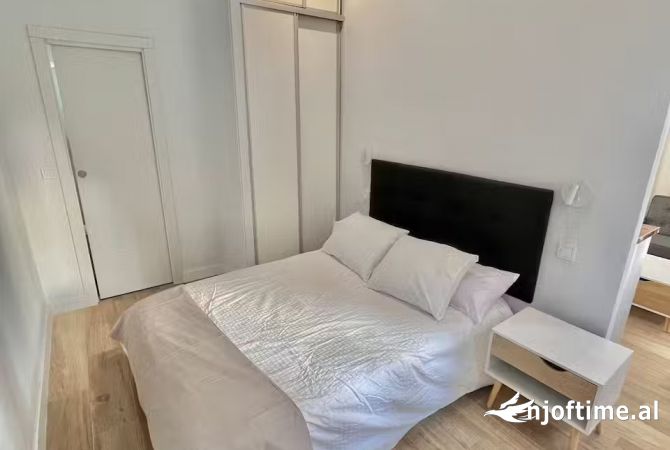 Shtepi me qera Garsoniere ne Tirane - 360 Euro