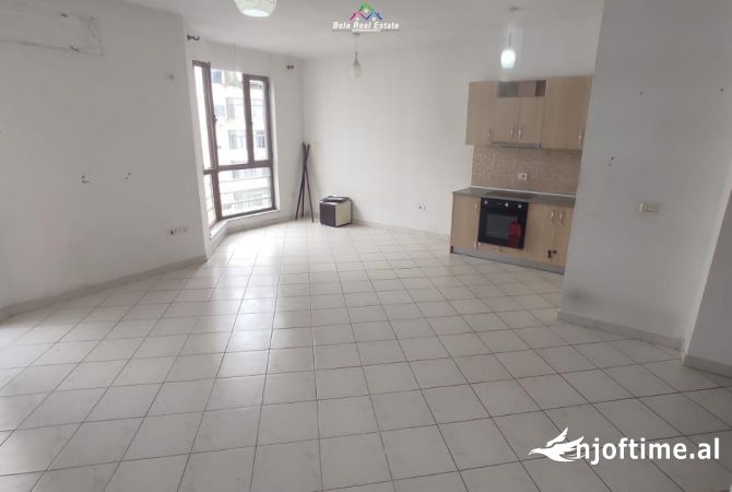 Ambient biznesi me qera 3+1 ne Tirane - 550 Euro