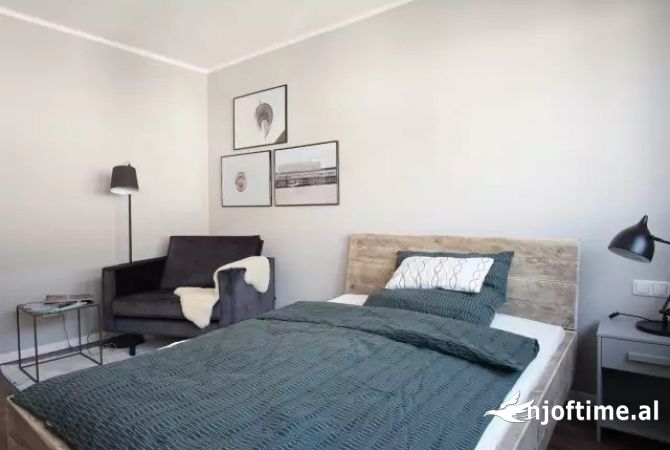 Shtepi me qera 1+1 ne Tirane - 380 Euro