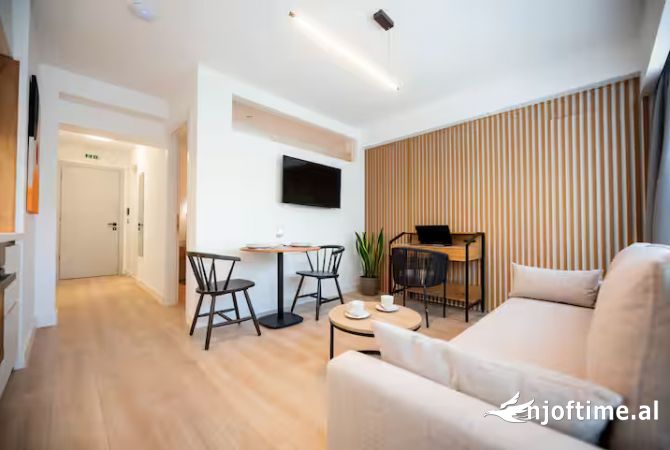 Shtepi me qera 3+1 ne Tirane - 1,300 Euro