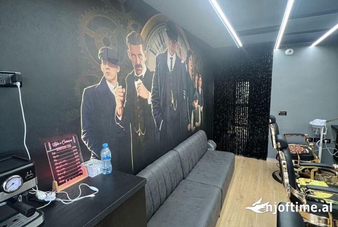 Shitet Biznes Berber Shop prane Xhamise se Tabakeve (ID BSHB150) Tirane