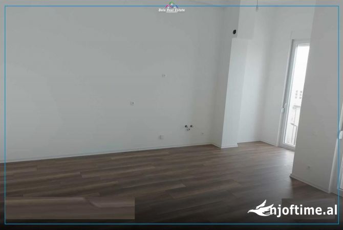 Ambient biznesi me qera 3+1 ne Tirane - 600 Euro