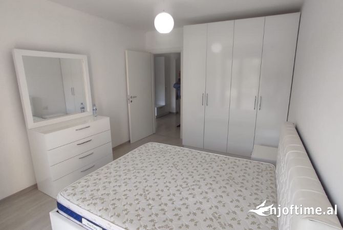 Shtepi me qera Apartament ne Tirane, 1+1, Mobilimi E mobiluar, Pagesa 500  Euro.