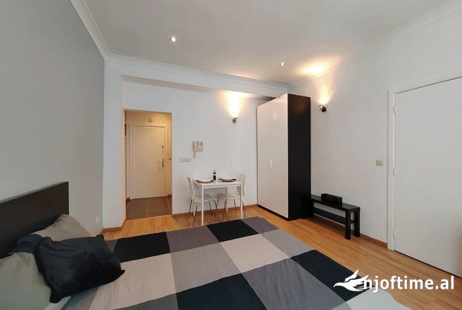 Shtepi me qera 1+1 ne Tirane - 450 Euro