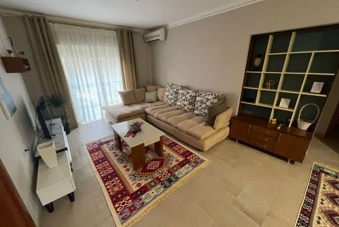 Shtepi me qera 3+1 ne Tirane - 600 Euro