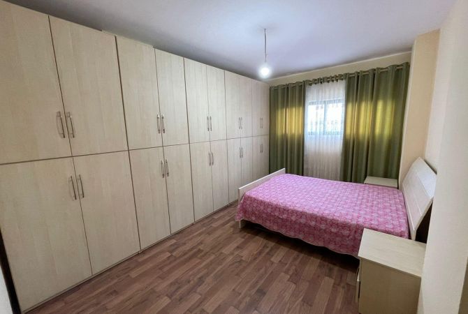 Shtepi me qera 2+1 ne Tirane - 650 Euro
