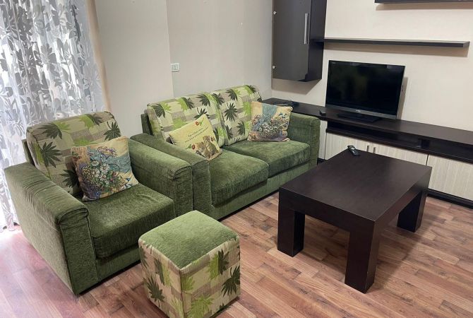 Shtepi me qera Apartament ne Tirane, 2+1, Mobilimi E mobiluar, Pagesa 650  Euro.