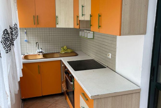 Shtepi me qera Apartament ne Tirane, 2+1, Mobilimi E mobiluar, Pagesa 650  Euro.