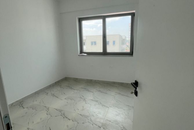 Ambient biznesi me qera 3+1 ne Tirane - 700 Euro