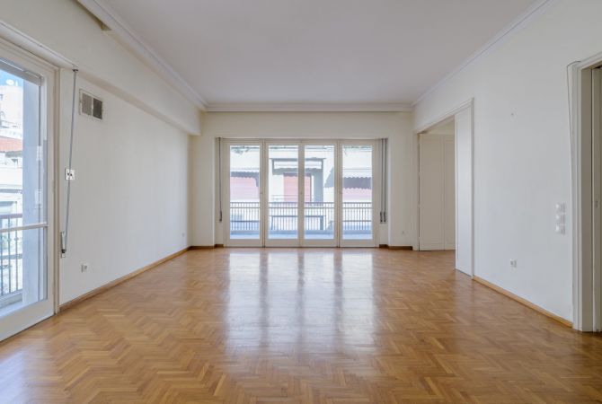 Ambient biznesi me qera 3+1 ne Tirane - 620 Euro