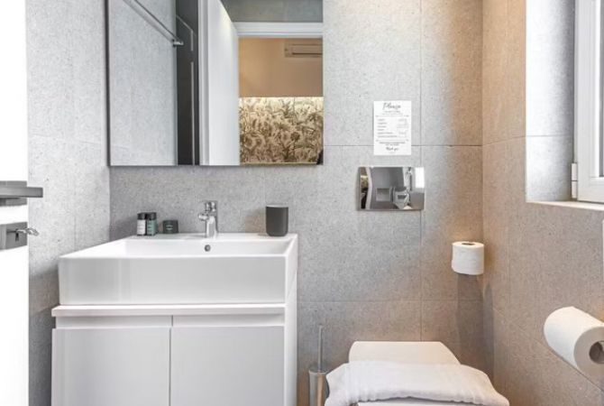 Jepet Super Hotel Luksoz Me Qera Prane Stacioni te Trenit (ID BH2) Tirane