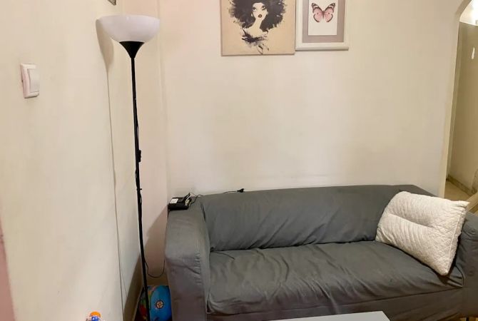 Shtepi me qera 2+1 ne Tirane - 800 Euro