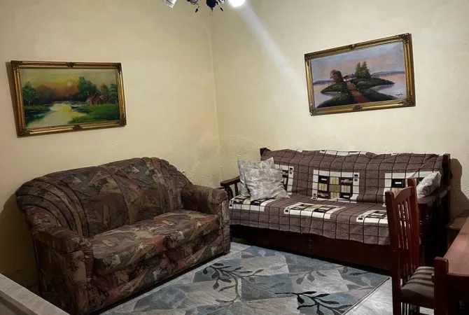 Shtepi me qera 1+1 ne Tirane - 35,000 Leke