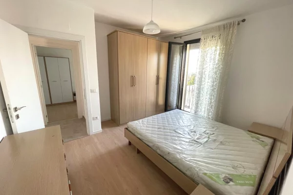 Shtepi me qera Apartament ne Tirane, 2+1, Mobilimi E mobiluar, Pagesa 60,000  Leke.