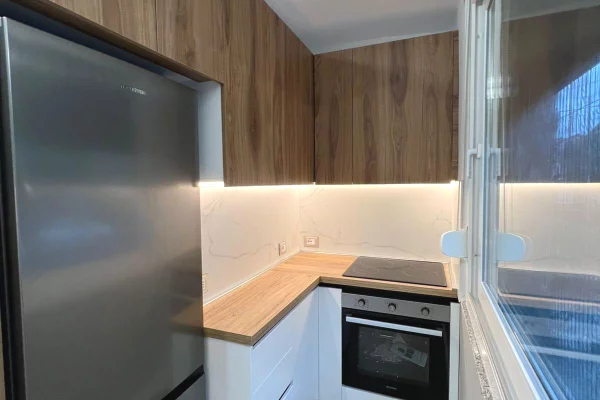 Shtepi me qera Apartament ne Tirane, 1+1, Mobilimi E mobiluar, Pagesa 60,000  Leke.