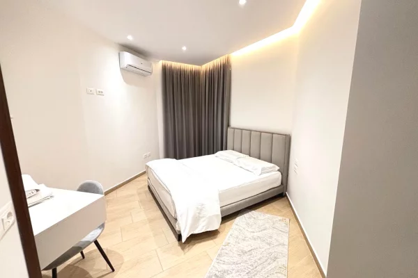 Shtepi me qera 1+1 ne Tirane - 80,000 Leke