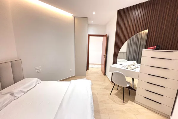 Shtepi me qera 1+1 ne Tirane - 80,000 Leke