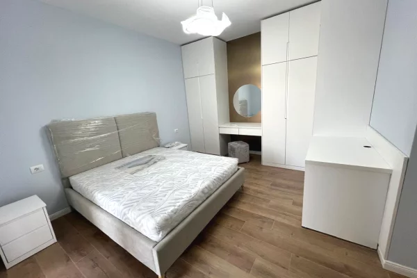 Shtepi me qera 1+1 ne Tirane - 70,000 Leke