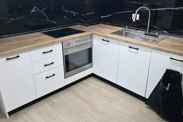 Shtepi me qera 3+1 ne Tirane - 85,000 Leke