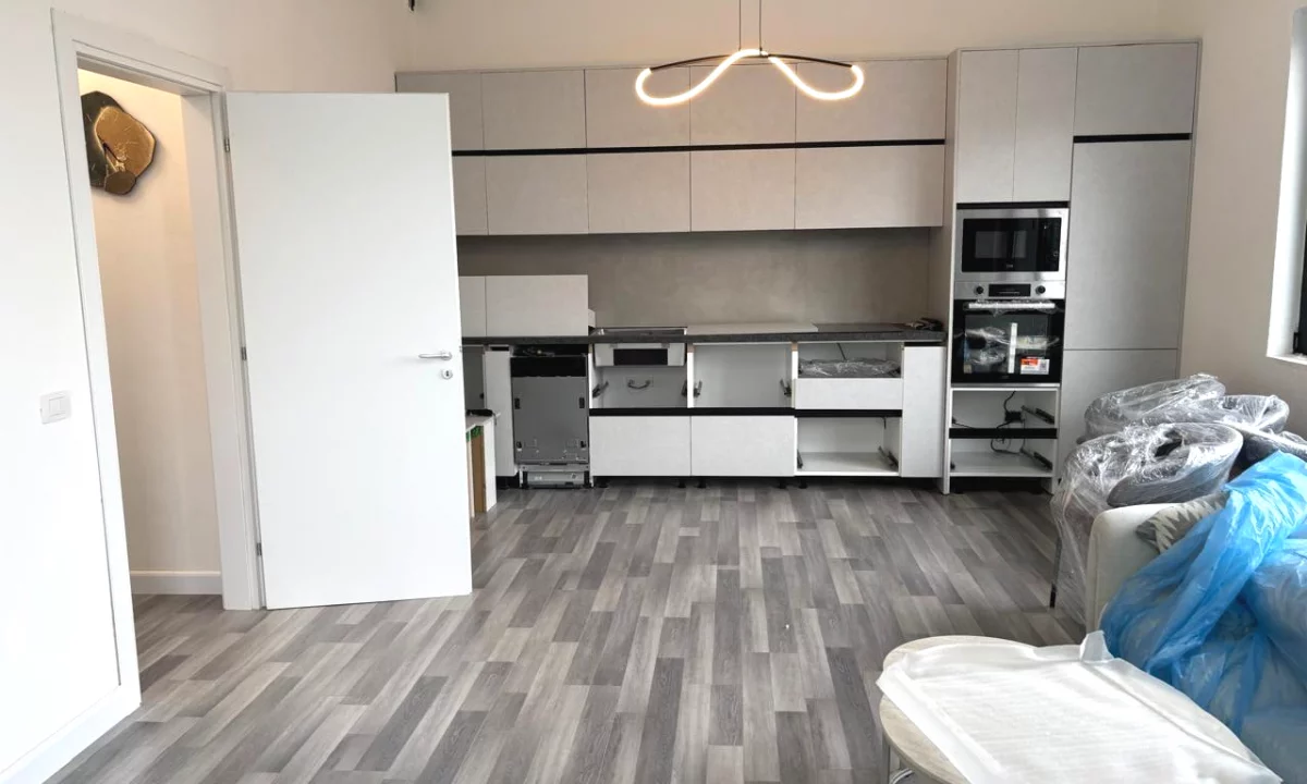 Shtepi me qera Apartament ne Tirane, 1+1, Mobilimi E mobiluar, Pagesa 700  Euro.