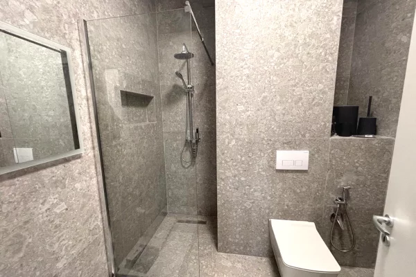 Shtepi me qera 1+1 ne Tirane - 700 Euro