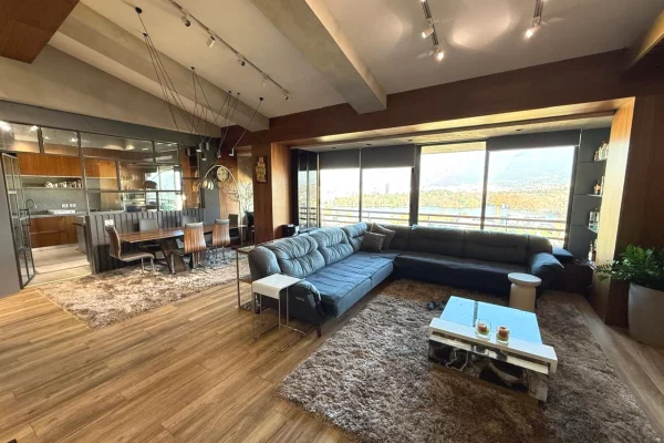 Shtepi me qera 3+1 ne Tirane - 190,000 Leke