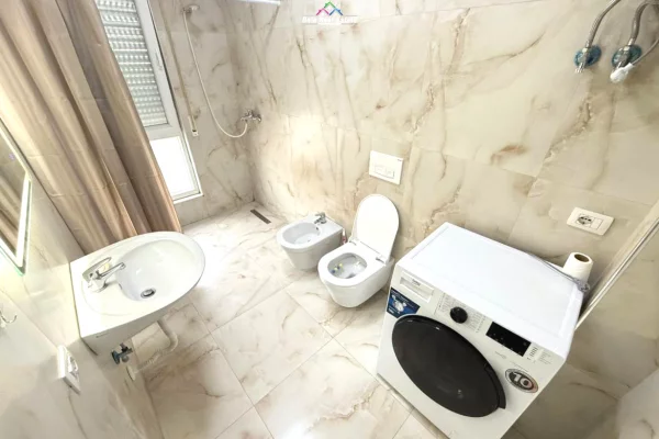 Shtepi me qera Apartament ne Tirane, 1+1, Mobilimi E mobiluar, Pagesa 570  Euro.