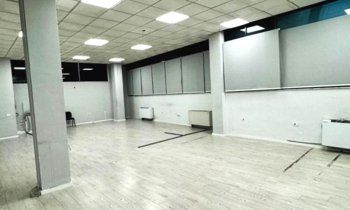 Zyre\duplex Me Qera tek Rruga E Kavajes (ID BZ2793) Tirane