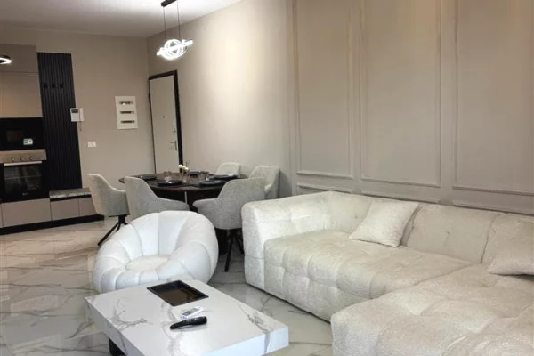 Shtepi me qera Apartament ne Tirane, 3+1, Mobilimi E mobiluar, Pagesa 1,900  Euro.